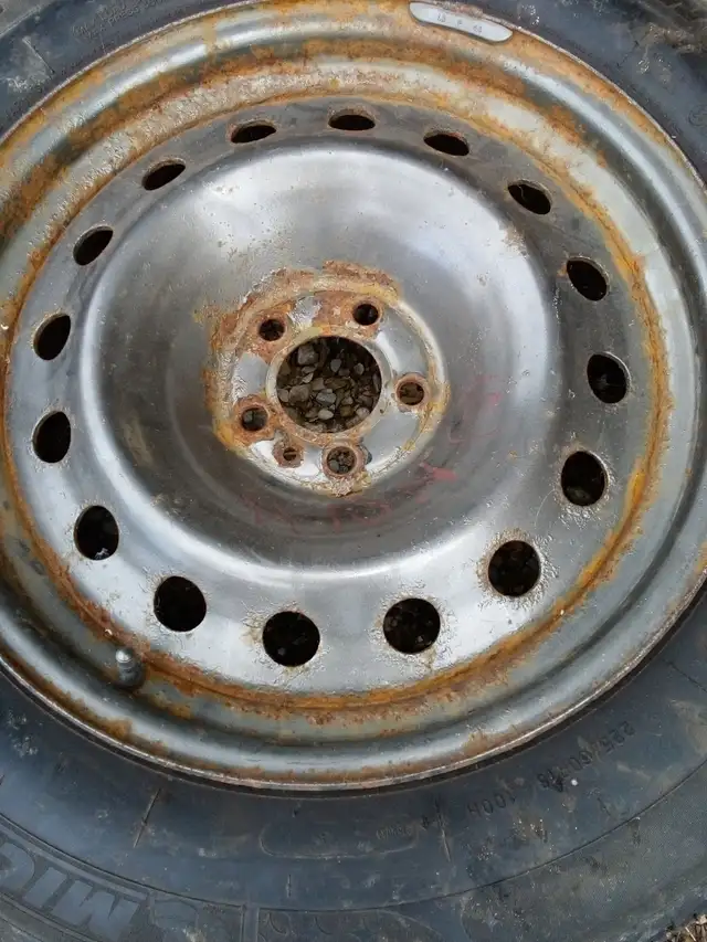 Snow tires in Tires & Rims in Stratford - Image 3