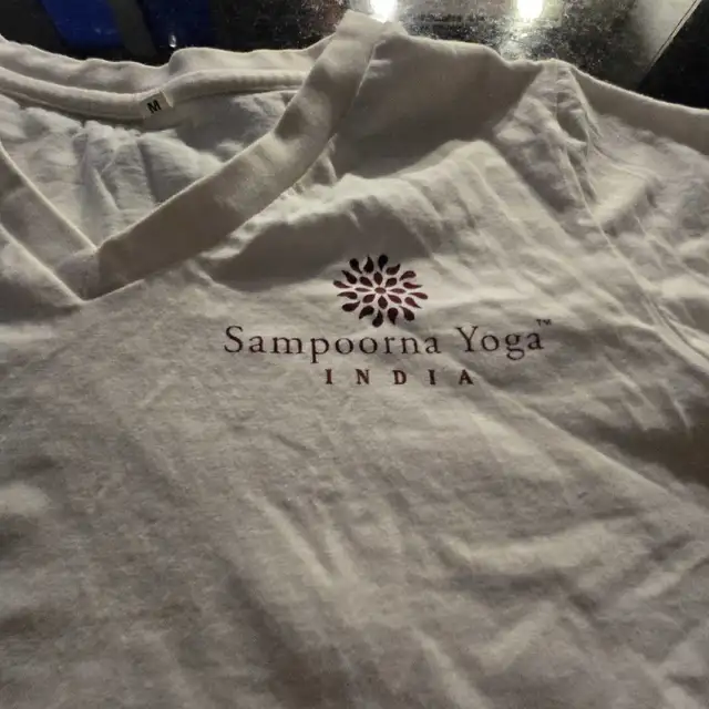 Women's Workout Shirts Lulu, Nike, Puma, CK (S-L) in Women's - Tops & Outerwear in Gatineau - Image 6