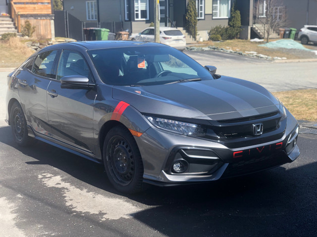 Civic 2021 sport Touring hayon dans Autos et camions  à Sherbrooke