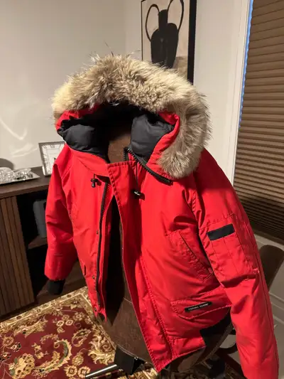 Authentic Canada Goose Chilliwack Red Men’s Small , View more