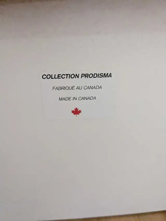 Base de lit simple  in Beds & Mattresses in City of Montréal - Image 5