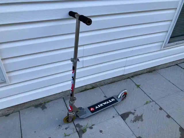 Airwalk Kick Scooter556568022258831362