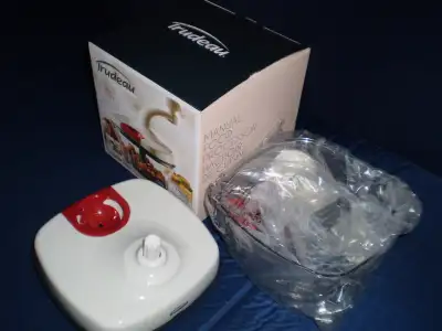 Trudeau 7 Cup Manual Food Processor, NEW, View more