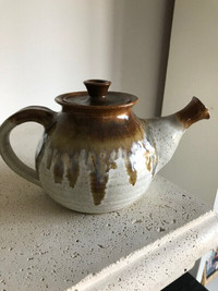 Tea Pot Hand Made Glazed Pottery