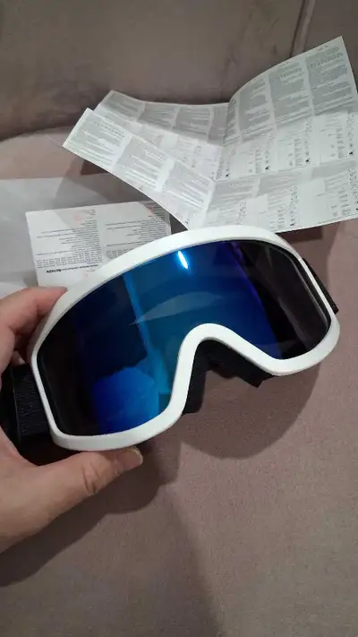 NEW Large Frame Snowboard Ski Goggles, UV400 Protection, View more