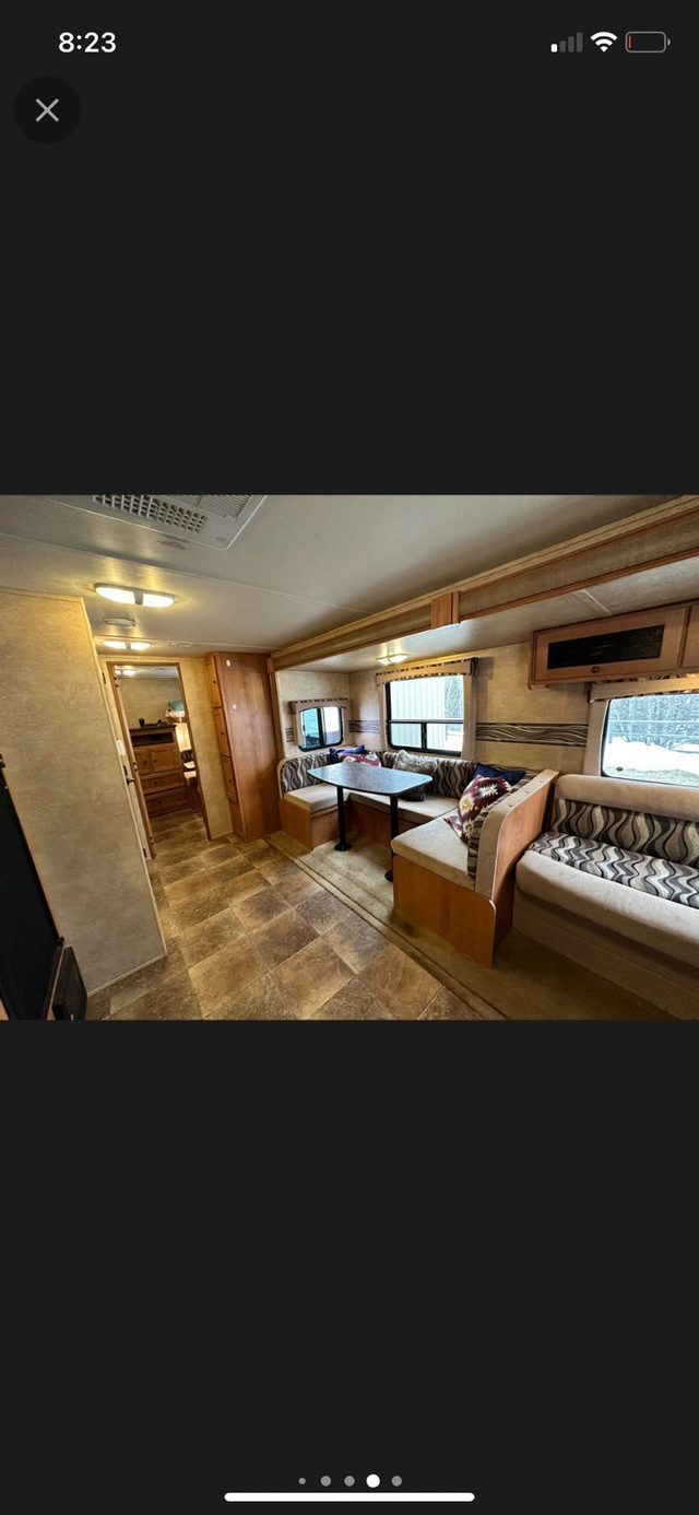 2013 Shadow cruiser 28’8 bunkhouse in Travel Trailers & Campers in Edmonton - Image 3