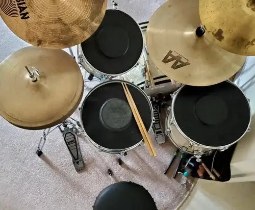 VIDEO Vtg 3pc Slingerland Drums Rubber Practice Pads Lot - VGC in Drums & Percussion in London - Image 2