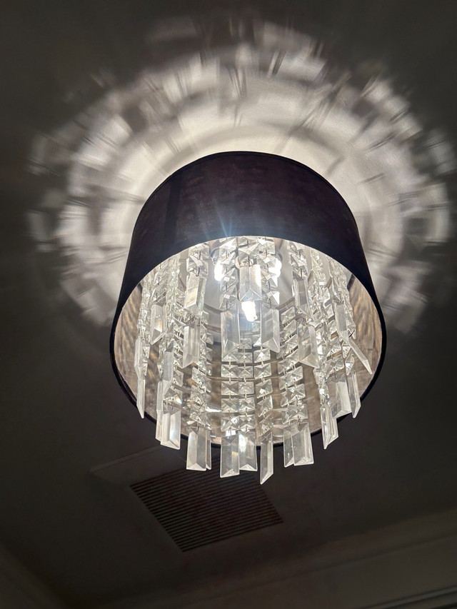 Small chandelier crystal light  in Indoor Lighting & Fans in Markham / York Region - Image 3