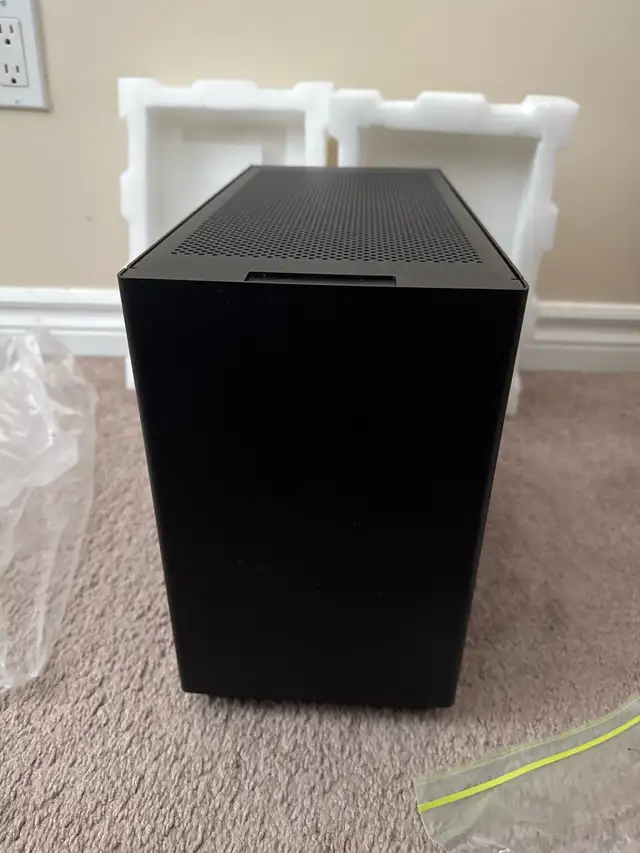 Dan c4 SFX case in System Components in Ottawa - Image 3