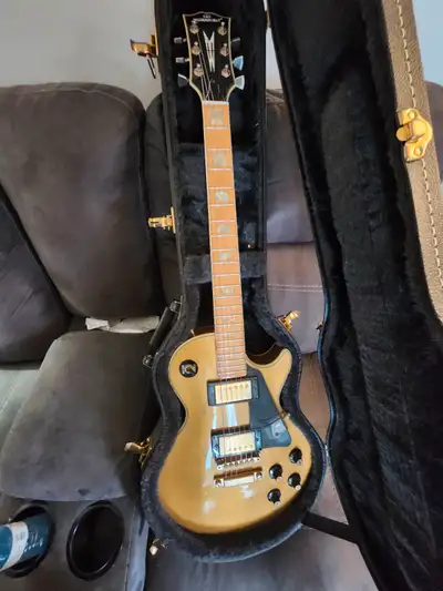 70,s gold top made in Japan by CBS which took over Fender in 60,s which they made in the same factor...