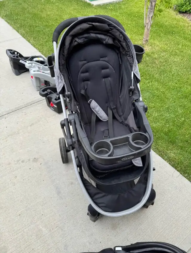 Graco Stroller, Bucket Seat & 3 Bases in Strollers, Carriers & Car Seats in Edmonton - Image 7