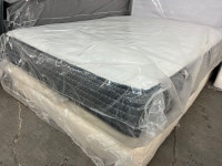 queen matelas nuef - Queen mattress - montreal QC City of Montréal Greater Montréal Preview