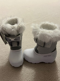 Winter boots brand new 