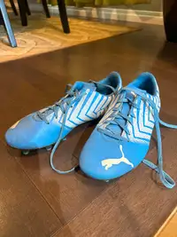 Puma Blue Soccer/Football Cleats Size 7