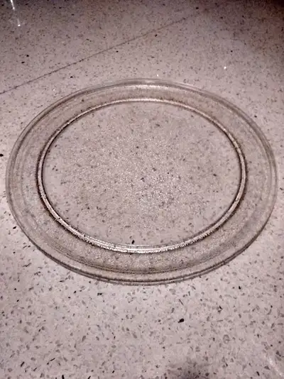 Did you break your microwave's glass turntable plate? Well, don't just throw out your whole microwav...
