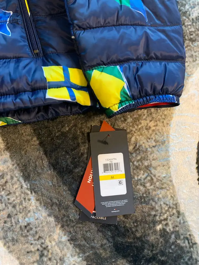 Tommy Hilfiger Flags Puffer Jacket Brand New in Men's in Mississauga / Peel Region - Image 9