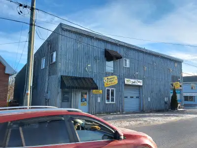 Attention professional workers or companies doing work within Greater Napanee and region. Napanee, d...