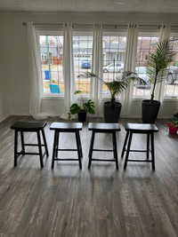  Four counter height barstools 