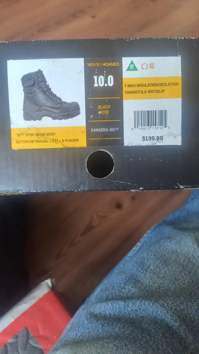 Dakota work boots. Size 10 in Men's Shoes in Sault Ste. Marie - Image 4