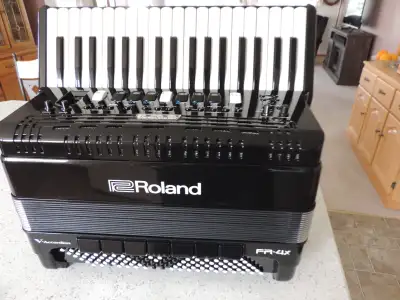 Roland FR 4X Dale Mathis edition Accordion -with 98 Dale Mathis custom user programs and 11 custom s...