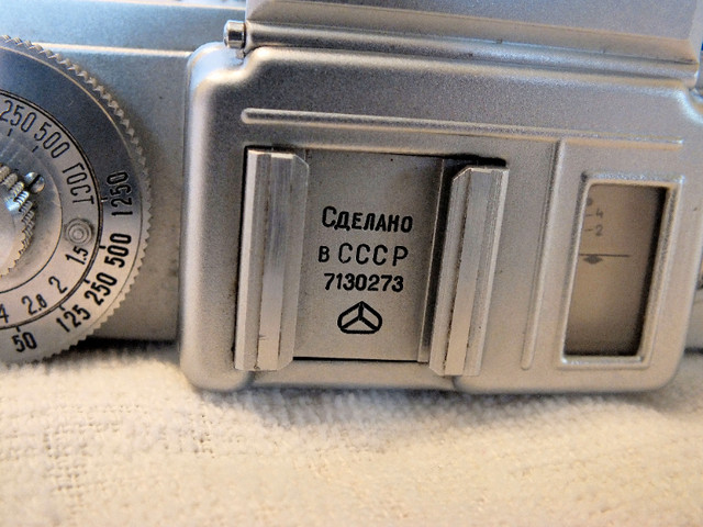 CCCP, USSR Russian Kiev 4m 35mm Film camera with nice lens. in Cameras & Camcorders in St. Catharines - Image 2