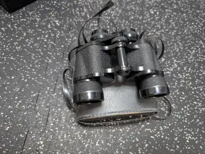 Vintage Carl Wetzlar 8x40 wide angle binoculars with original carrying case. Markings show “8x40 Wid...