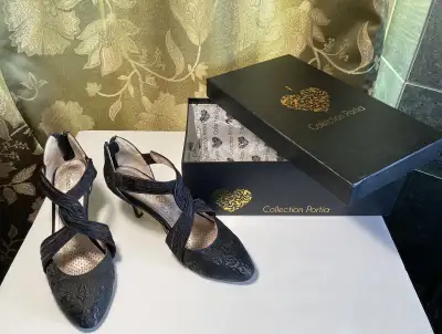 dress shoes size 6  newish, View more