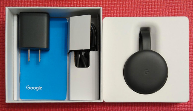 Google Chromecast Ultra 4K Streaming Media Player Model NC2-6A5 in Video & TV Accessories in City of Toronto - Image 3