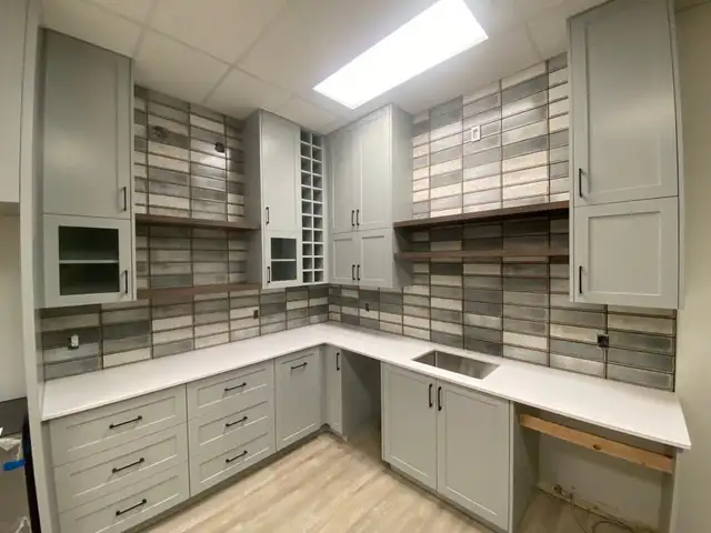 Professional tile setter installer463243233335726084