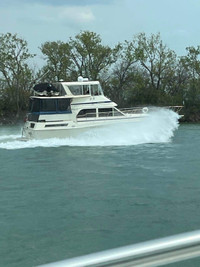  Chris-Craft 426 Catalina for Sale