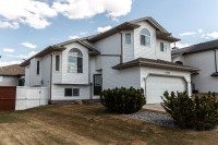 Beauty Bi-level just listed in Tofield!  Don't miss this one.