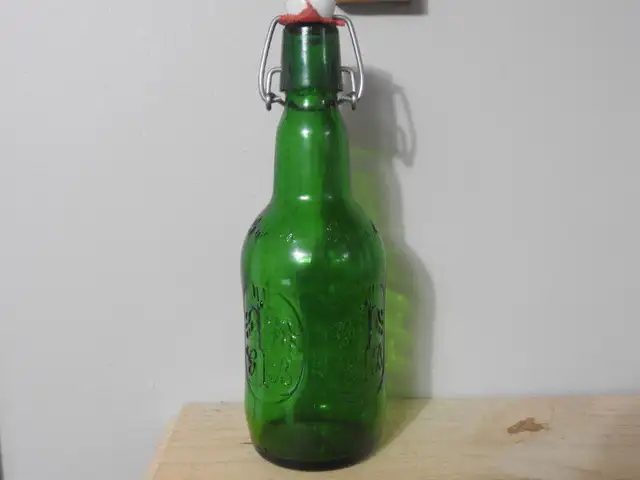 Vintage Grolsch Green Embossed Beer Bottle63804702613763122