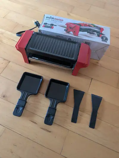 Mini raclette ThinkSwiss pour deux Parfaite pour des soirées conviviales ! Cette mini raclette peut...