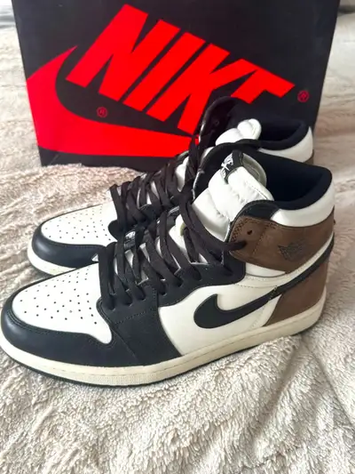 Air Jordan 1 Retro High OG 'Dark Mocha' size 10. BRAND NEW!, View more
