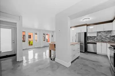 Grand 5½ avec 2 chambres et 1 stationnement !!!