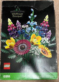 Selling Lego Wildflower Bouquet 10313 (Sealed, Damaged Box)