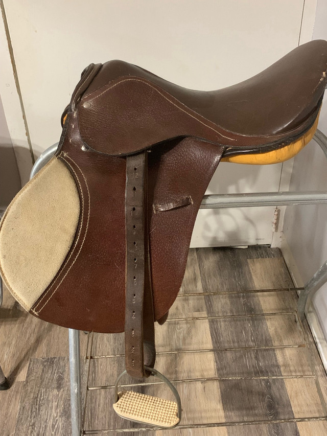 16” English pony saddle for sale  in Equestrian & Livestock Accessories in North Bay