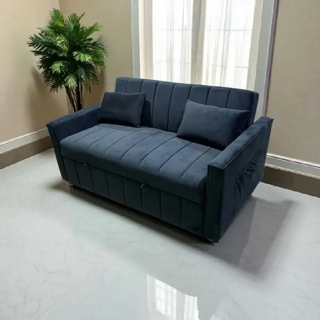 sofa bed in Other in City of Montréal - Image 2