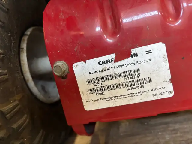 22” Snowblower part out in Snowblowers in London - Image 6