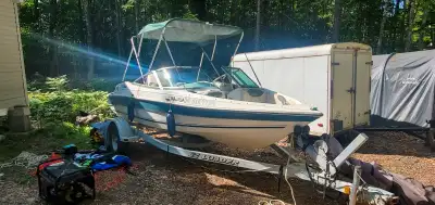 Doral 17'. Johnson 120 v4 VRO. New cdi and impeller 2 years ago. Runs great. Interior is decent. Few...