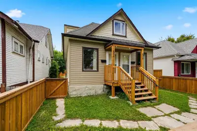 556/558 REDWOOD AVE. Fully rebuilt legal duplex (to the studs with permits) turnkey income property....