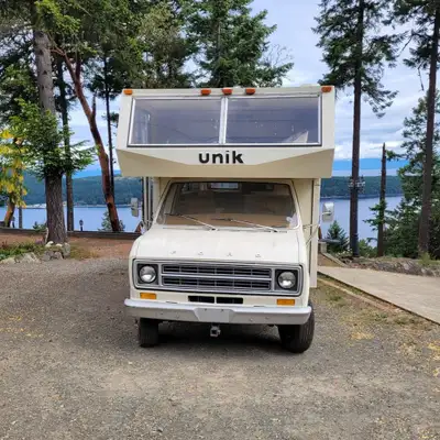 SB 302 cu in, front and rear trailer hitch, new tail lights, outdoor lights, fuel pump, fuel tank se...