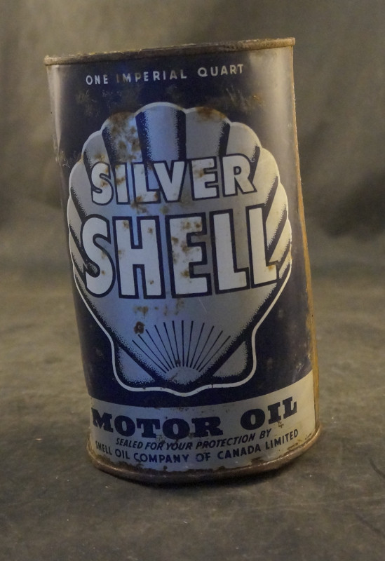 Shell Canada Silver Shell One Quart Tin in Arts & Collectibles in Owen Sound - Image 4