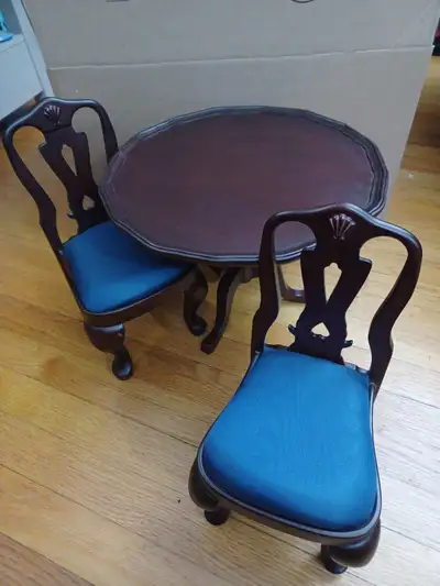 Pleasant Company (American Girl Dolls) Felicity table & chairs, View more