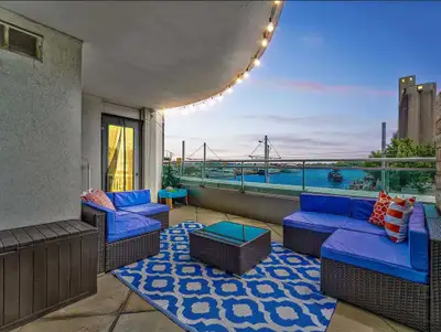 1+1 including parking, utilities, locker & private terrace