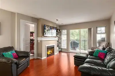 Available April 1 – Bright, spacious, and beautifully maintained 2 Bed / 2 Bath home in the heart of...