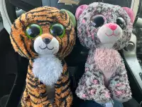2 peluches ty aux gros yeux taille moyenne tigre et chat  