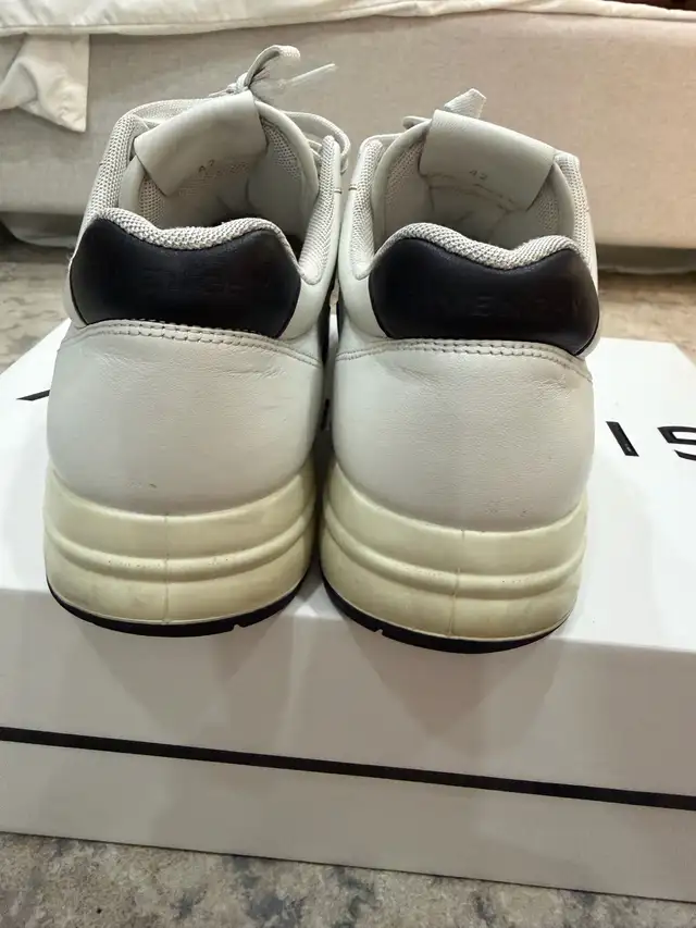 Givenchy 4G Sneaker Mens size 9US 42 EU in Men's Shoes in City of Toronto - Image 7