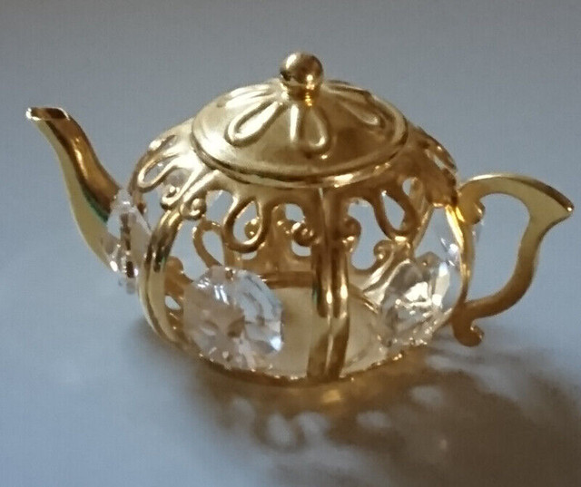Gold Plated Teapot with Crystals - Handmade 24k Gold plated in Arts & Collectibles in Oshawa / Durham Region - Image 2