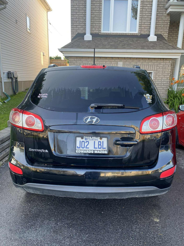 Hyundai Santa Fe 2012 in Cars & Trucks in Gatineau - Image 2
